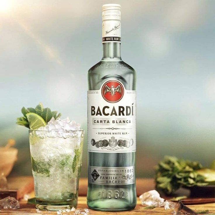 BACARDÍ Carta Blanca Superior White Rum, 37_5%… Bacardi Superior White Rum (70cl) - Image 1